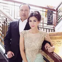 Winny Charita dan Kapolda Kalimantan Selatan (Instagram/@dierabachir)