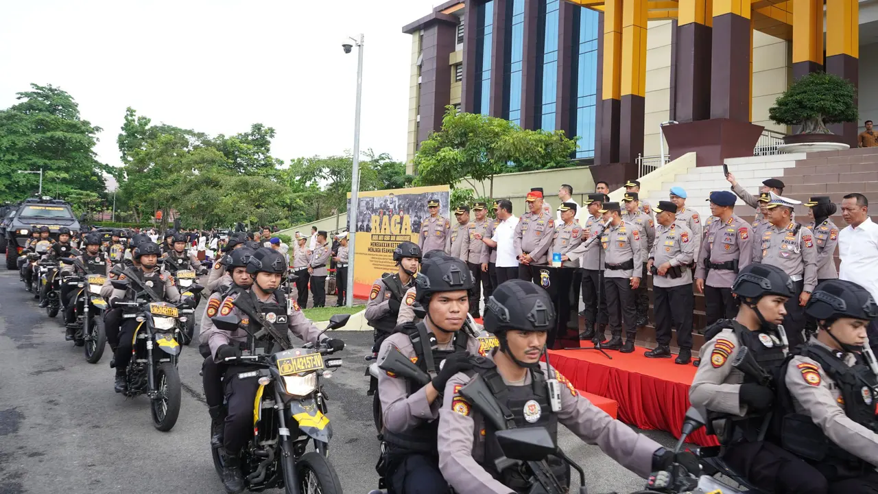 Kapolda Riau Irjen Herry Heryawan melepas Tim RAGA dengan sasaran premanisme dan kejahatan jalanan.