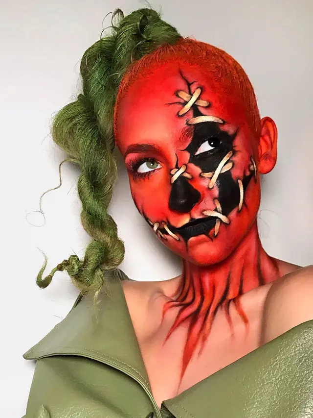 8 Potret Body Painting Wanita Ini Ciptakan Ilusi Optik Mengagumkan, Banjir Pujian