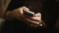Cash App Mobile offers a $40/month unlimited 5G plan for 'Modern Earners' who are freelancers and young people. (Photo: Priscilla Du Preez on Unsplash)