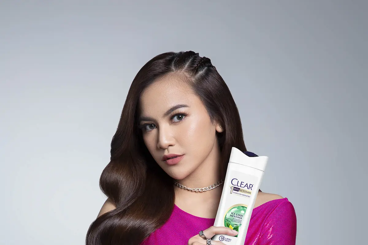 Tips merawat kulit kepala dari permasalahan ketombe yang mengganggu ala Mahalini.