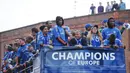 Chelsea berhasil menjadi jawara Benua Biru dengan menjuarai dua trofi Liga Champions sebanyak dua kali pada 2012 dan 2021. (AFP/Carl Court)