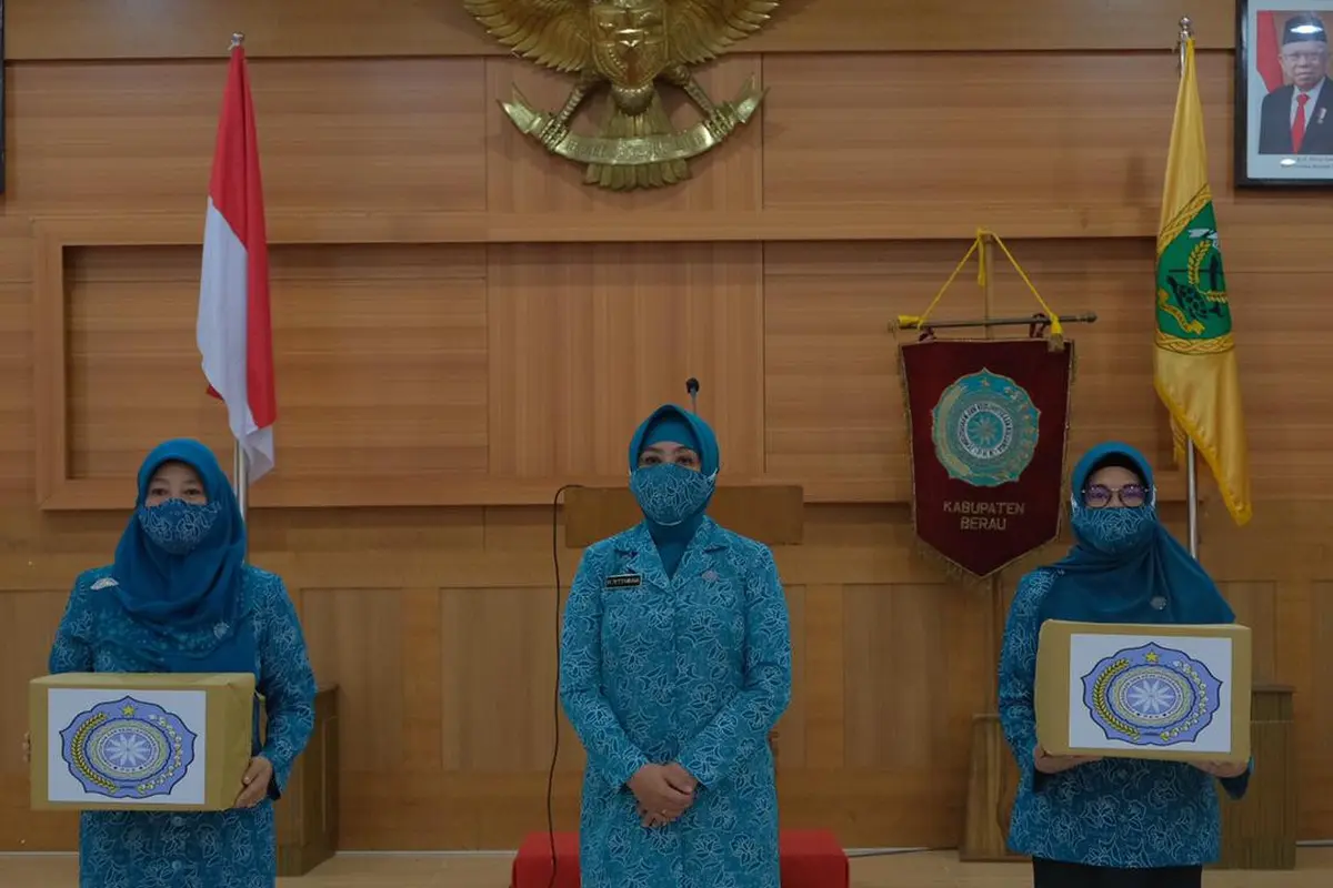 Lantik Ketua TP-PKK Provinsi Kalteng, Tri Tito Karnavian Imbau Segera Susun Program Kerja