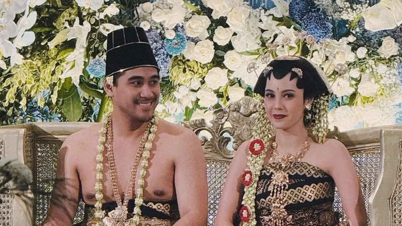 Anggika Bolsterli Resmi Menikah dengan Omar Armandiego Kenakan Adat Jawa.
