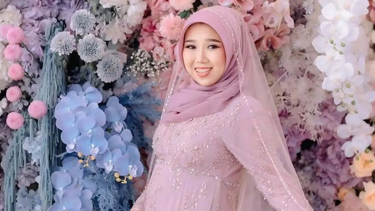 Kiky Saputri saat tasyakuran empat bulanan kehamilan