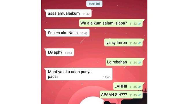 6 Chat Ngajak Kenalan Ini Enggak Jelas Banget, Bikin Geregetan