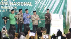 Presiden Joko Widodo (Jokowi) membuka Musyawarah Kerja Nasional (Mukernas) I Himpunan Pengusaha Nahdliyin (HPN) di Pondok Pesantren Luhur Al Tsaqafah Cepedak Jagakarsa, Jakarta, Jumat (5/5). (Liputan6.com/Angga Yuniar)