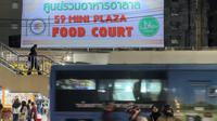 59 Mini Plaza Food Court, satu dari sedikit restoran halal di area Stadion Rajamangala, venue SEA Games 2025. (Bola.com/Bagaskara Lazuardi)