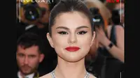 Selena Gomez mengenakan kalung berlian 88,16 karat dari Bulgari saat tampil di karpet merah Cannes Film Festival. (dok. Instagram @bulgariofficial/https://www.instagram.com/p/BxdOAxeIY5Y/Dinny Mutiah)