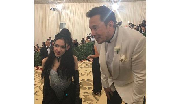 Elon Musk dan Grimes Dikaruniai Anak Laki-laki, Ini 5 Potret Bahagianya