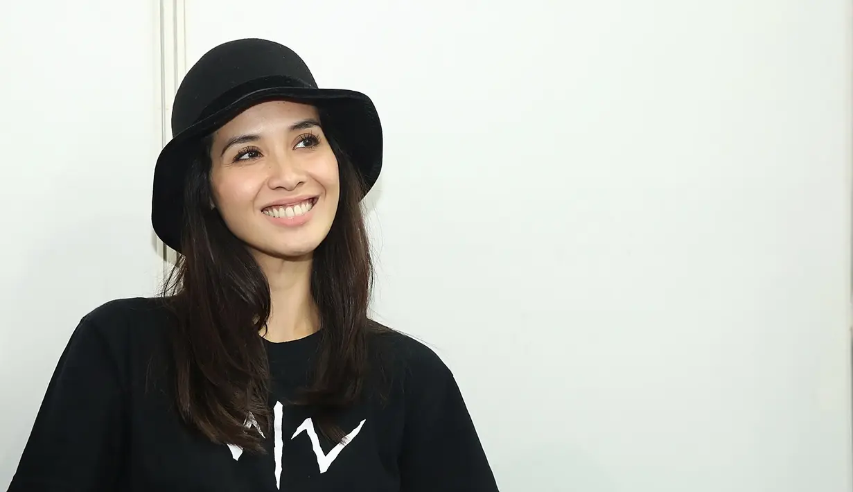 Marsha Timothy akan kembali hadir di dunia perfilman Indonesia yang berjudul Wiro Sableng 212. Film bergenre action ini ternyata menjadi pengalaman pertama bagi Marsha, terlebih untuk urusan bela diri.  (Bambang E.Ros/Bintang.com)