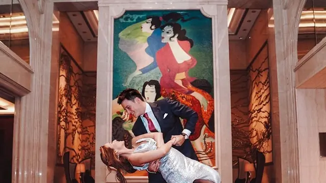 6 Momen Pertunangan Mike Lewis dan Janisaa Pradja, Tampil Serasi Sambil Dansa