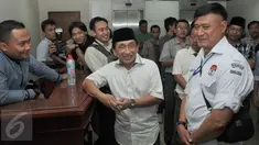 Eks Bupati Bangkalan Fuad Amin Imron jelang menjalani sidang lanjutan di Pengadilan Tipikor, Jakarta, Senin (28/9/2015). Sidang beragendakan pembacaan tuntutan kepada Fuad Amin yang diduga melakukan suap jual beli gas alam. (Liputan6.com/Andrian M Tunay)