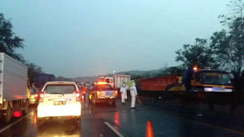 Kecelakaan di Tol Purbaleunyi