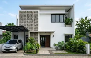 6 Kombinasi Dinding Polos dan Roster untuk Fasad Rumah yang Modern dan Estetis