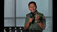 Kadispen AD Kolonel Inf. Wuryanto menjawab pertanyaan dalam wawancara yang dilakukan Liputan6.com di SCTV Tower, Senayan, Jakarta, Selasa (20/1/2015). (Liputan6.com/Miftahul Hayat) 