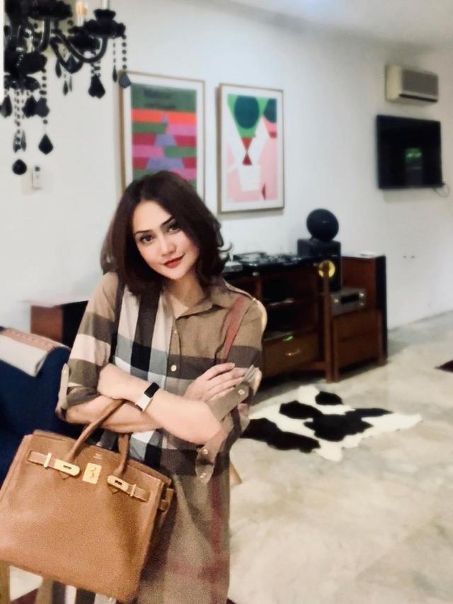 7 Potret Citra Kresna, Wanita yang Dikabarkan Dekat dengan Enji Baskoro Eks Ayu Ting Ting