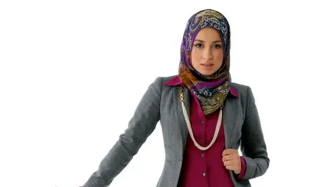 Bergaya Beda, Gaya Hijab Ini Cocok untuk ke Kantor