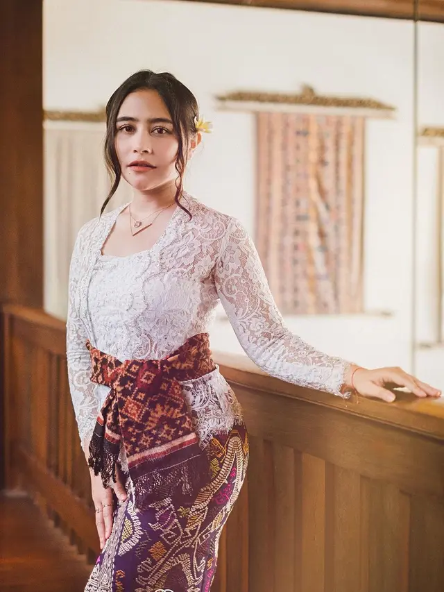 [Fimela] Prilly Latuconsina