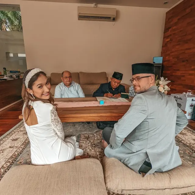 6 Momen Akad Nikah Andrea Georgina dengan Pria Bule, Digelar Sederhana