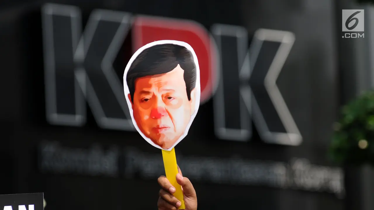 Tuntut Penahanan Setya Novanto, Aktivis Anti Korupsi Lakukan Aksi Teatrikal