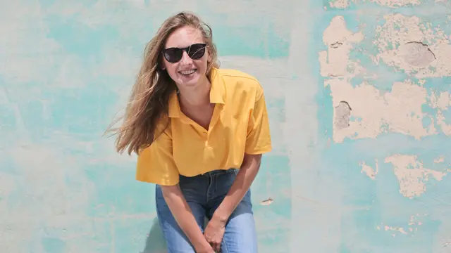 4 Tips Padu Padan Warna Baju agar Terlihat Stylish dan Lebih Menarik