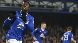 2. Romelu Lukaku, mencetak 12 gol dari 16 kali penampilan bersama Everton. (AFP/Lindsey Parnaby)