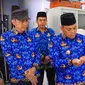 Penjabat (Pj) Wali Kota Tangerang, Nurdin saat meninjau stok beras yang berada di Kelurahan Margasari, Kecamatan Karawaci, Kota Tangerang, Senin (18/3/2024). (Foto: Istimewa).