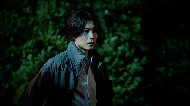 Lee Jong Won dalam film Salmokji: Whispering Water. (Showbox via Soompi)