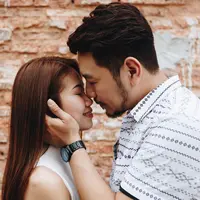 Apakah ada alasan romantis di baliknya?/Copyright shutterstock.com