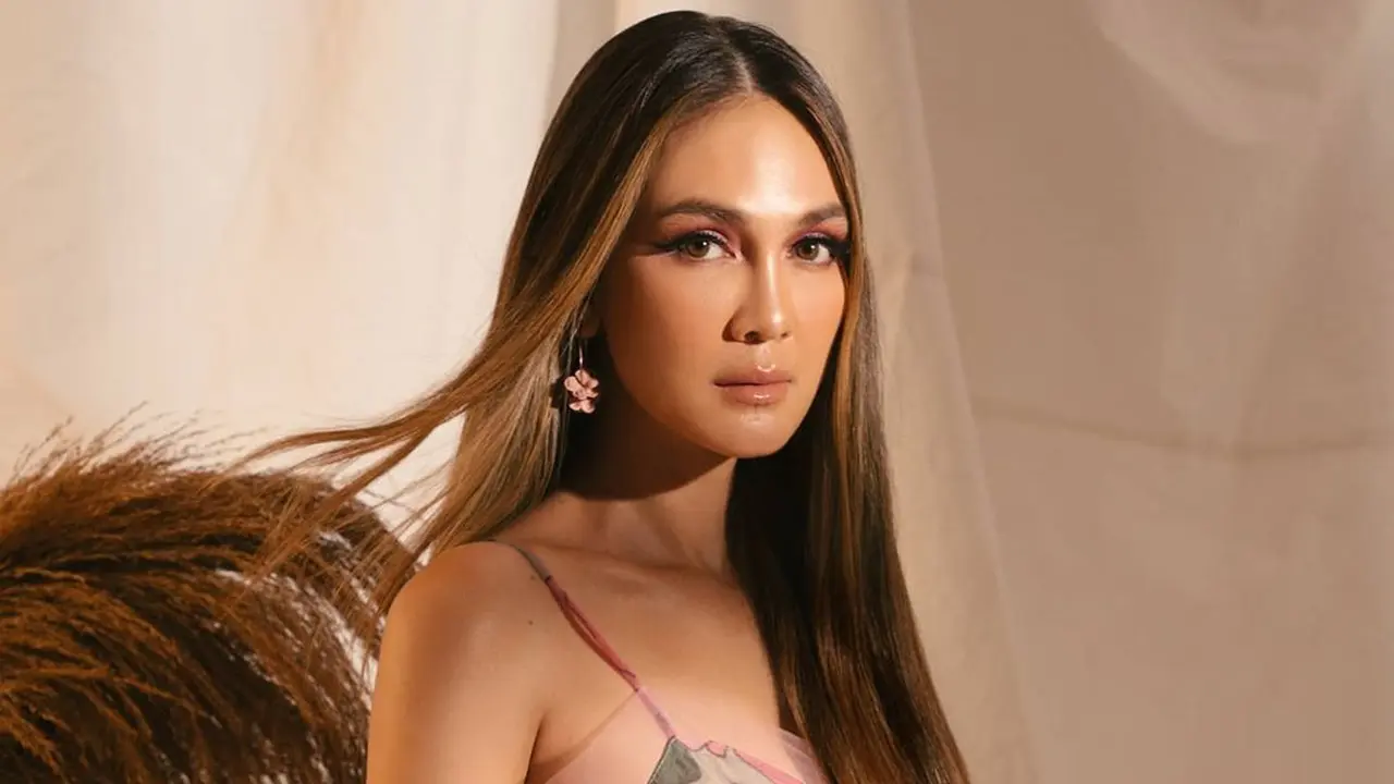 [Fimela] Luna Maya