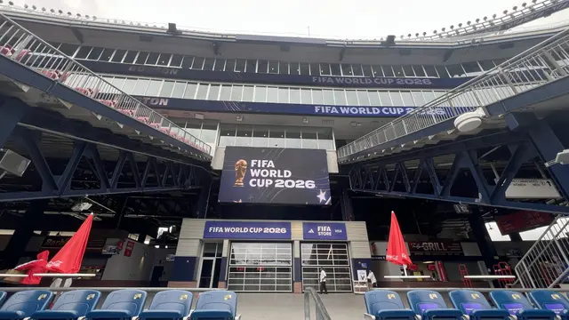 Foto Eksklusif: Pesona Gillette Stadium, Raksasa di Tengah Hutan Boston
