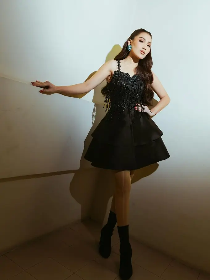 Ayu Ting Ting dengan two in one dress (Instagram/ayutingting92)