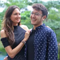 Nadine Chandrawinata dan Dimas Anggara (Adrian Putra/Fimela.com)