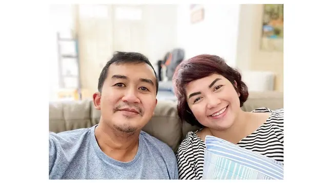 Jarang Tersorot, Ini 7 Potret Terbaru Joy Tobing yang Tetap Menawan