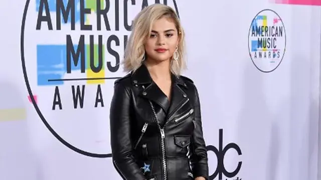 [Bintang] Selena Gomez