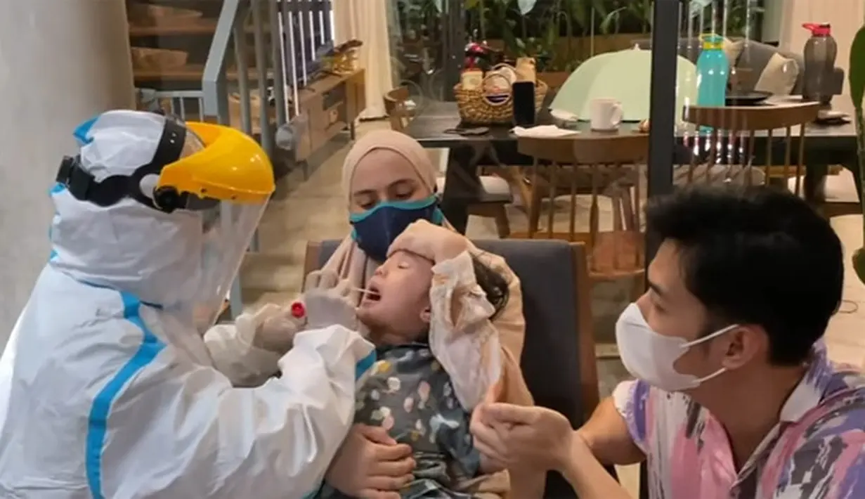 Nycta Gina dan Rizky Kinos (Youtube/KinosGina)