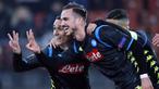 Gelandang Napoli, Jose Callejon, melakukan selebrasi usai membobol gawang FC Zurich pada laga Liga Europa di Stadion Letzigrund, Kamis (14/2). Napoli menang 3-1 atas FC Zurich. (AFP/Stefan Wermuth)
