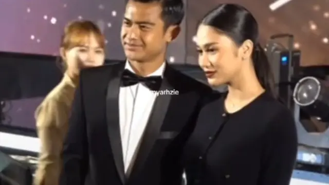 Tampilan Formal Azizah Salsha dan Pratama Arhan.