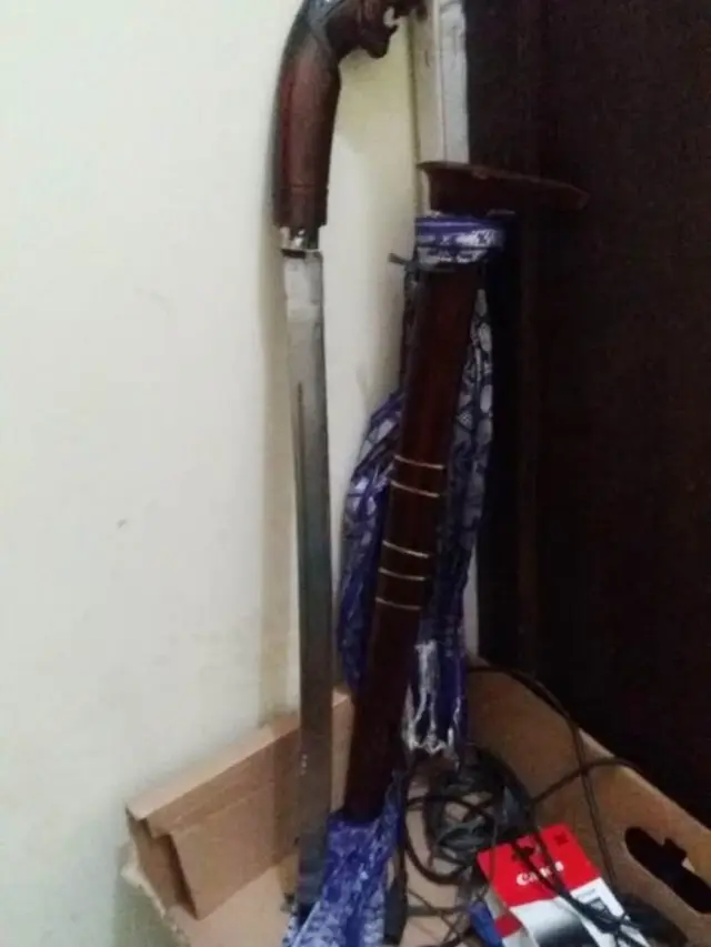 Parang yang digunakan pria gangguan jiwa mengamuk di Bocor, Buluspesantren, Kebumen. (Foto: Liputan6.com/Polres Kebumen/Muhamad Ridlo)