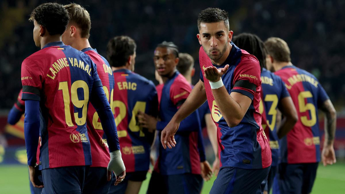 Penyerang Barcelona Tak Tergoda Gabung Klub Premier League