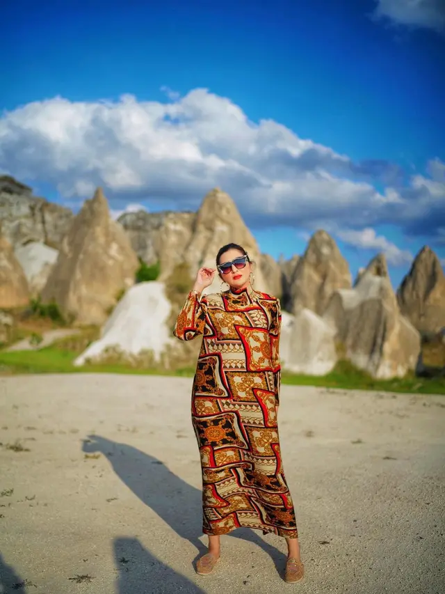 Gaya Outfit Ashanty Selama Liburan di Turki, Curi Perhatian. (Sumber: Instagram/ashanty_ash)