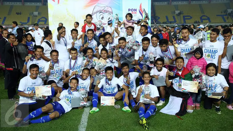 20160928-Menang Adu Penalti, Jabar Raih Emas Sepakbola PON XIX-Bandung