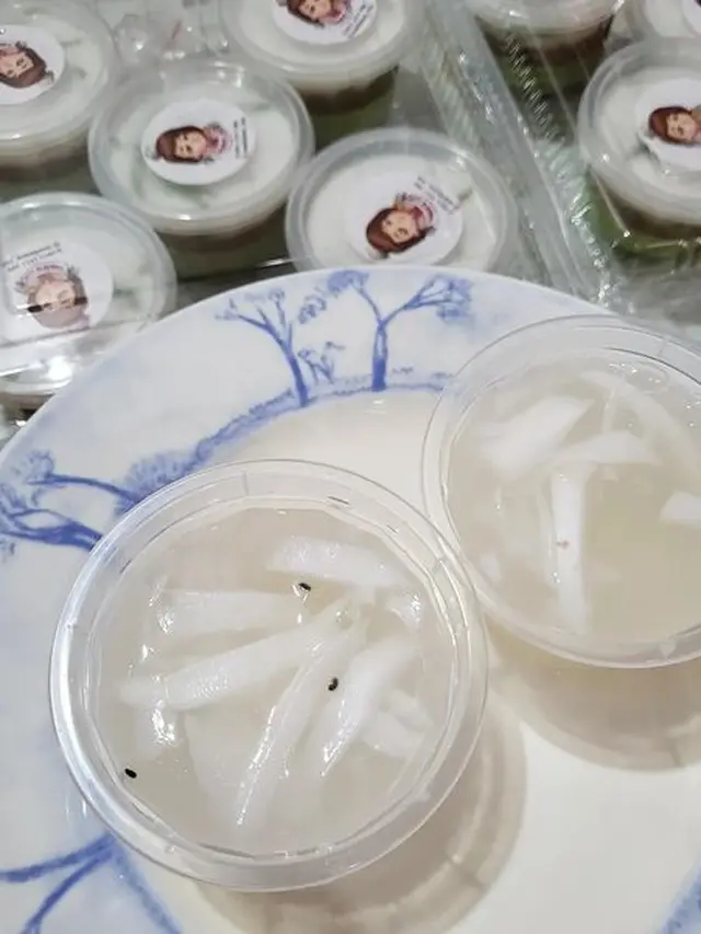 Puding Kelapa Longan