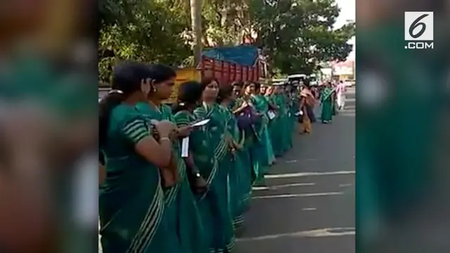 VIDEO: Jutaan Perempuan India Buat Dinding Manusia, Ini Penyebabnya