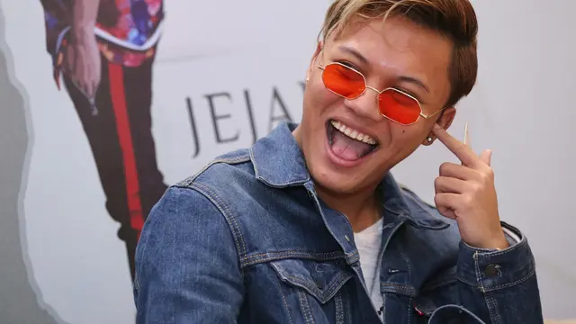 [Fimela] Rizky Febian