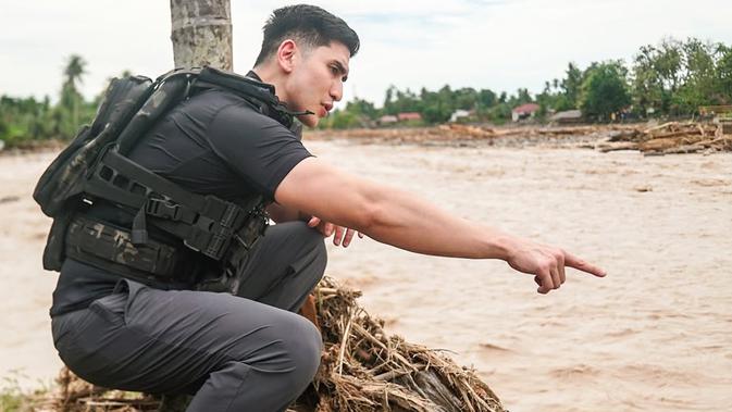 Viral karena Dipakai Verrell Bramasta Bantu Korban Banjir Sumatera, Pahami Beda Rompi Taktis dan Antipeluru