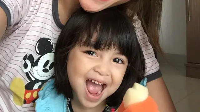 Transformasi Sienna Anak Tunggal Marshanda yang Kini Tumbuh Remaja dan Makin Cantik dengan Hijabnya (credit: instagram/marshanda99)