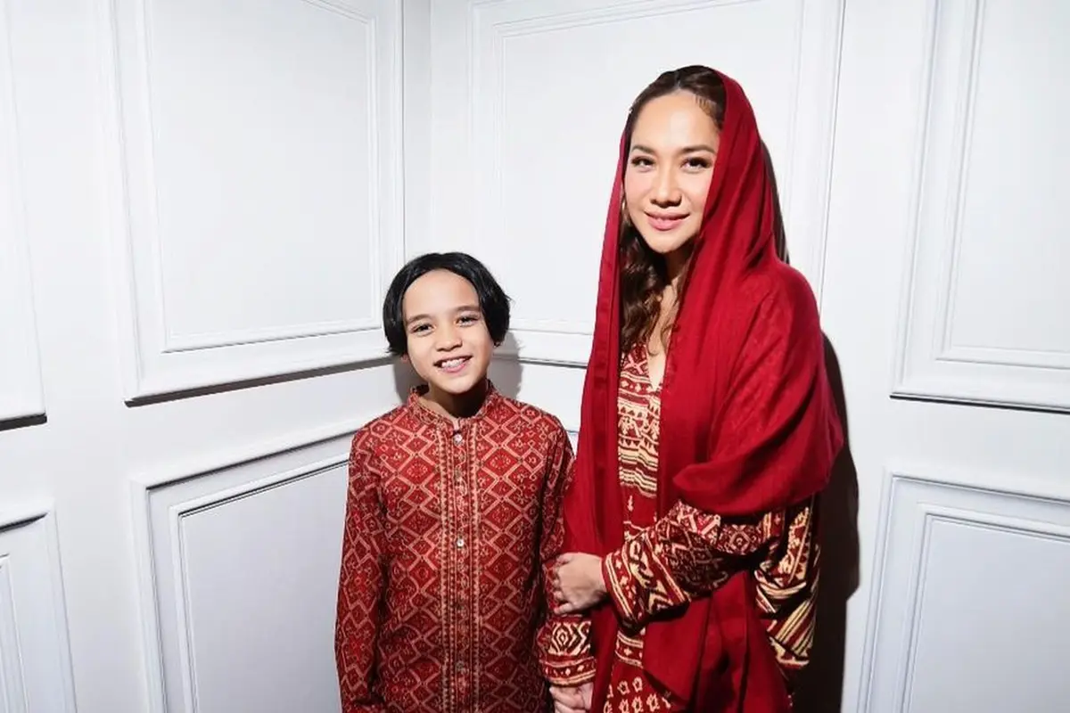 BCL dan Noah Sinclair.