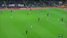 Kombinasi kerjasama Paul Pogba dengan Mario Mandzukic menjadi senjata Juventus dalam mencetak gol ke gawang Manchester City di Liga Champions pada Selasa (16/9/2015).